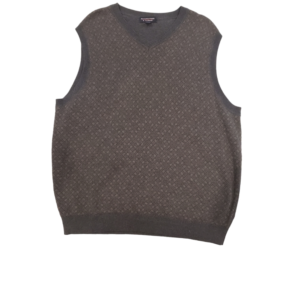 Roundtree & Yorke Men's Sweater Vest.  XL. Gray.